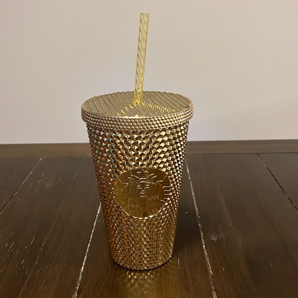 Starbucks Holiday 2022 Grande Gold Cup BRAND NEW